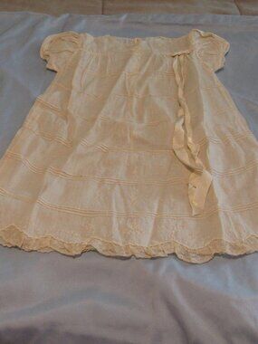 Lot 9+ Vintage LINEN DOLL OR BABY CLOTHES Lace Hat Slips Dresses White Yellow+